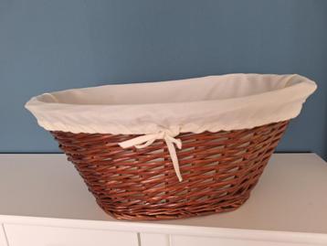 Grote MAND; voor luiers of (kraam-)cadeautjes beschikbaar voor biedingen