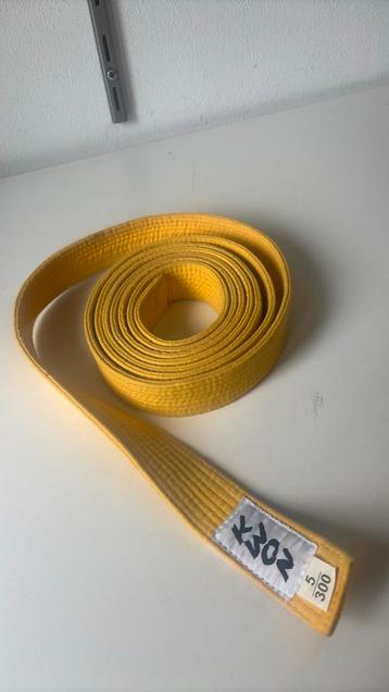 Gele band judo 5/300 beschikbaar voor biedingen