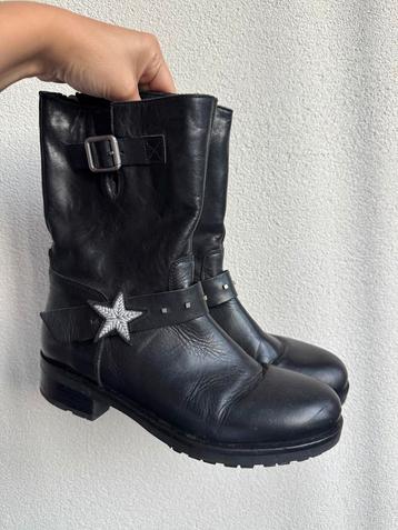 Tommy Hilfiger zwarte biker enkel laarzen met gesp detail beschikbaar voor biedingen