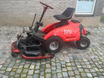 Toro Maestro 135 Hydrostaat zitmaaier beschikbaar voor biedingen