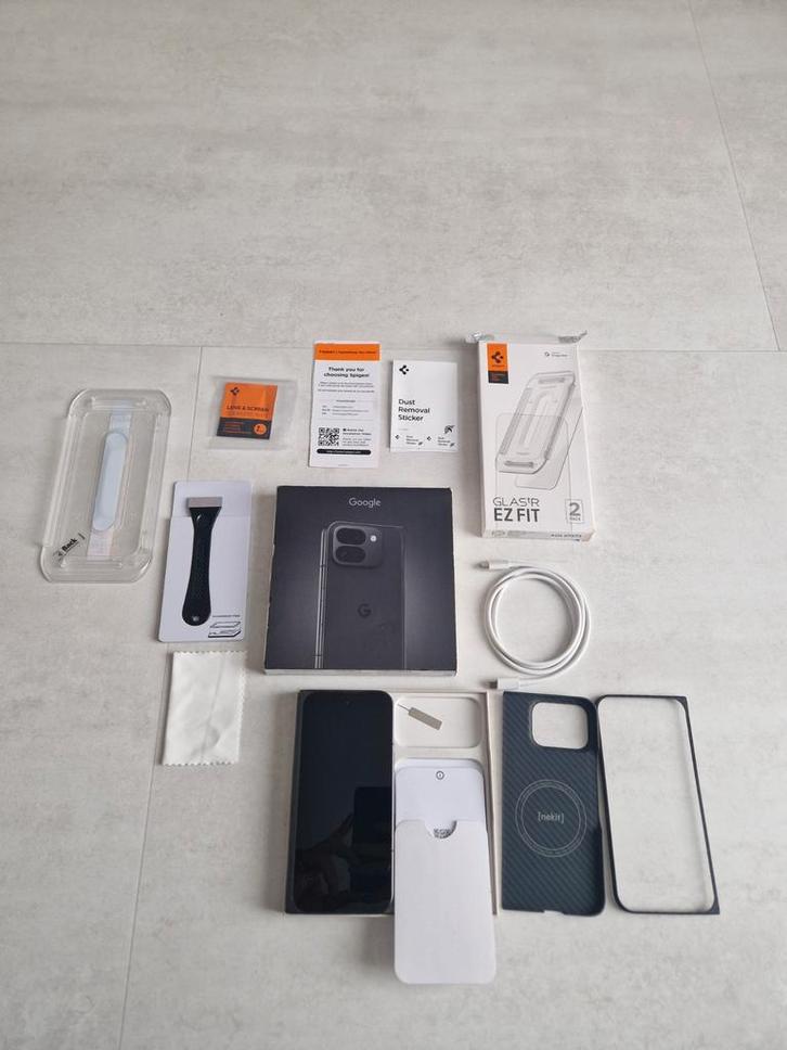 Google Pixel 9 Pro Fold 256GB Zwart incl. Accessoires - ZGN, Telecommunicatie, Mobiele telefoons | Overige merken, Zo goed als nieuw