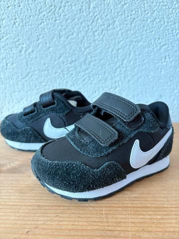 Nike Schoentjes Maat 22 beschikbaar voor biedingen