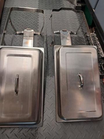 Chaving dish,  2 deksel en 2 onderstel beschikbaar voor biedingen