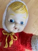 Retro 1960 baby pop met flesje rubber hoofd & rode kleren, Verzamelen, Ophalen of Verzenden, Overige typen