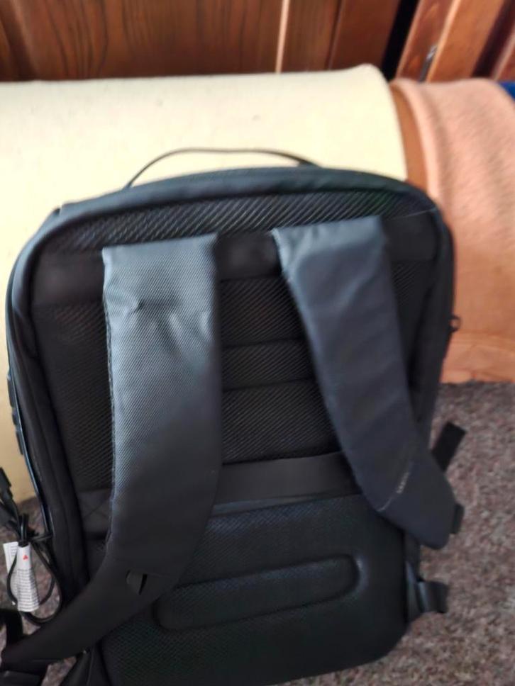 Arrivy Laptoptas - Ruime Vakken, Computers en Software, Laptoptassen, Zo goed als nieuw, Ophalen