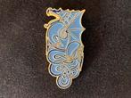 efteling pin joris en de draak water, Verzenden, Nieuw, Button of Speldje