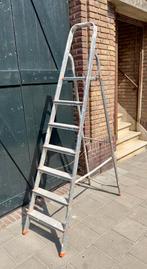 GROTE LICHTE ALUMINIUM TRAP 7 TREDEN (Hoogste nivo 152 cm.), Ophalen of Verzenden, Zo goed als nieuw, Minder dan 2 meter