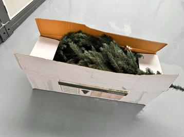  Kunstkerstboom te koop – 215 cm hoog!  beschikbaar voor biedingen