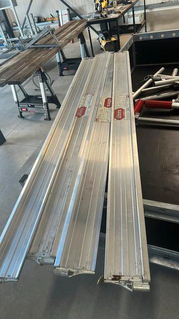 4 Altrex kant planken  beschikbaar voor biedingen