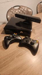 Xbox 360 Slim 250GB + 2 Controllers + Kinect, Spelcomputers en Games, Spelcomputers | Xbox 360, Met kinect, Met 2 controllers