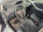 Toyota Yaris 1.3 VVTi Sol, Voorwielaandrijving, Stof, Gebruikt, Zwart