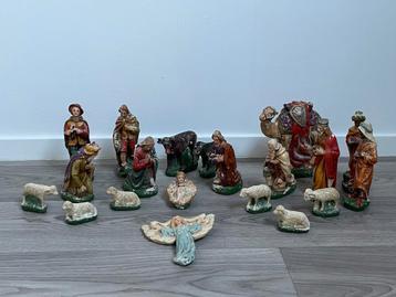 Antieke kerstgroep 20-delig (gips) beschikbaar voor biedingen