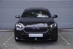 BMW 1 Serie 5-deurs 120 M Sportpakket Pro | Panoramadak elek, Auto's, BMW, Stof, Euro 6, Met garantie (alle), Zwart