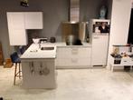 Moderne Keuken met Eiland, Huis en Inrichting, Keuken | Complete keukens, Ophalen, Wit, Hoekkeuken, Nieuw