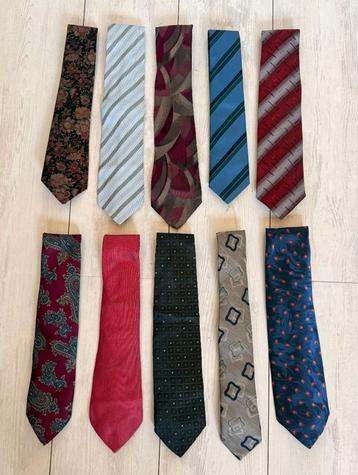 partij van 10 - tien -  vintage stropdassen inclusief hanger beschikbaar voor biedingen