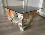 Exclusieve boomstamtafel met donker gehard blad rookglas, Ophalen of Verzenden, Zo goed als nieuw, Rond, Minder dan 50 cm