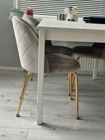 4x Velvet champagne roze stoelen, zo goed als nieuw beschikbaar voor biedingen