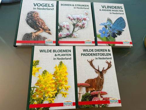 5 boeken/gidsen over natuur en dieren en planten, Boeken, Natuur, Nieuw, Ophalen