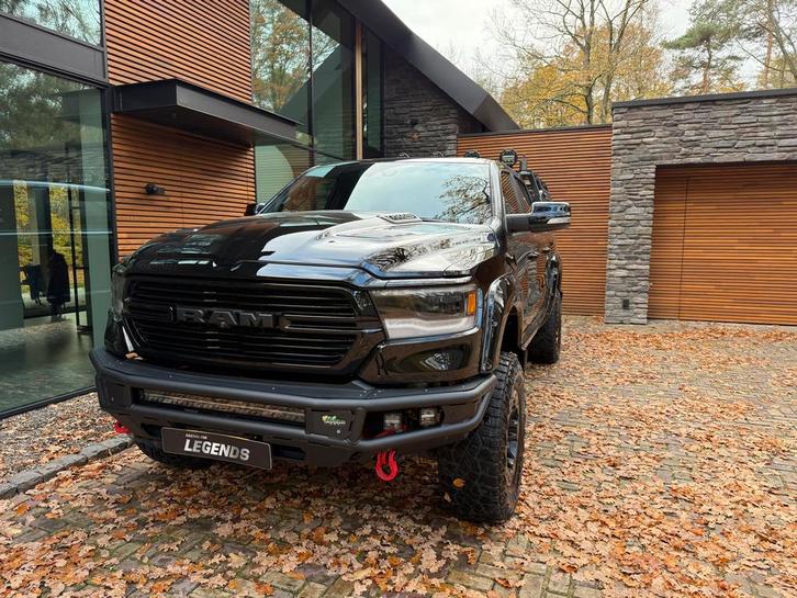 Dodge LARAMIE 1500 overland build 2019 (eye catcher), Auto's, Bestelauto's, Bedrijf, Te koop, 360° camera, 4x4, ABS, Achteruitrijcamera
