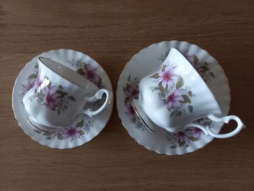 Set Royal Albert dames + heren kop en schotel, NIEUWSTAAT!!!, Verzamelen, Porselein, Kristal en Bestek, Zo goed als nieuw, Kop en/of schotel