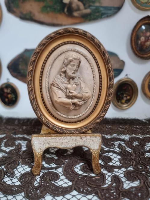 Oud religie schilderijtje met reliëf jezus heilig hart A99, Antiek en Kunst, Antiek | Religie, Ophalen of Verzenden
