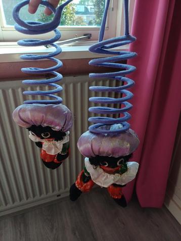 2 Oude Zwarte Pieten aan Veer - Vintage Decoratie beschikbaar voor biedingen