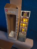 Typisch hollands grachtenpand met adapter, Ophalen of Verzenden