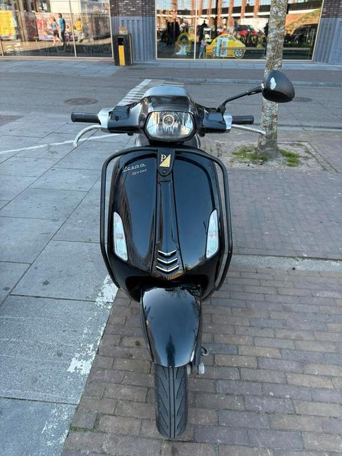 Vespa Sprint 2016, Fietsen en Brommers, Scooters | Vespa, Gebruikt, Vespa S, Maximaal 25 km/u, Benzine, Ophalen of Verzenden