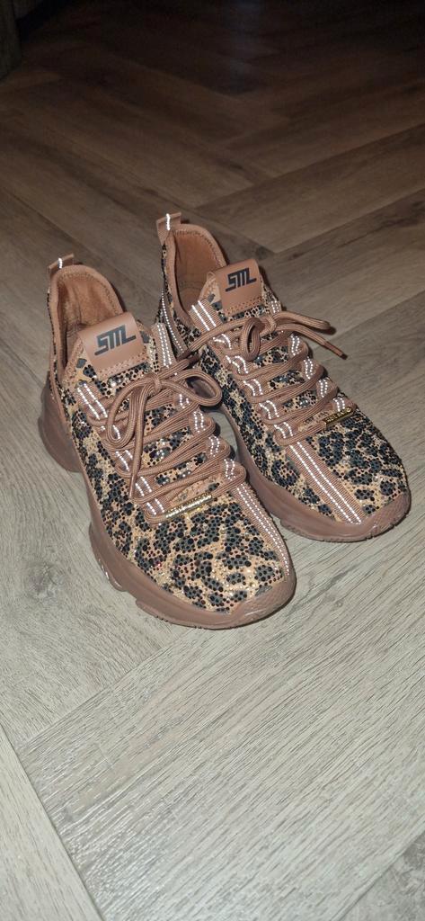Leuke Sneakers met Tas - Set! Steve madden, Kleding | Dames, Schoenen, Zo goed als nieuw, Sneakers of Gympen, Bruin, Ophalen of Verzenden