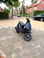 Zip 180 met papieren en origineel motorblok der bij, Fietsen en Brommers, Brommeronderdelen | Scooters, Ophalen, Zo goed als nieuw