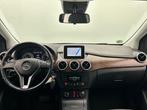 Mercedes-Benz B-klasse 250 Ambition 211PK Trekhaak Navigatie, Stof, Euro 6, 4 cilinders, Grijs
