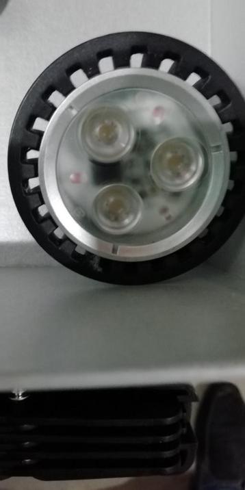 Philips Led lampen 7 watt dimbaar  beschikbaar voor biedingen