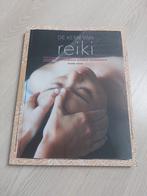 Diane Stein - De kern van Reiki, Boeken, Ophalen of Verzenden, Zo goed als nieuw, Diane Stein