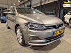 Volkswagen POLO 1.0 TSI Edition - Navigatie - CarPlay - Airc, Voorwielaandrijving, 1063 kg, Gebruikt, Euro 6