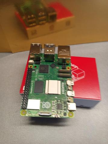 Raspberry PI5, 4GB Starters Set beschikbaar voor biedingen