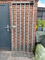 Gegalvaniseerd ijzeren poort met palen, Tuin en Terras, Ophalen, 200 cm of meer, Minder dan 100 cm, Zo goed als nieuw