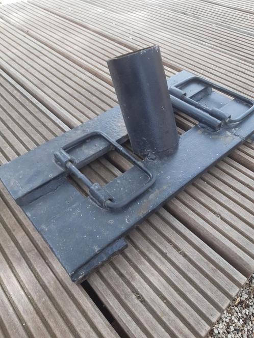 Zware metalen houder vlaggenstok, Huis en Inrichting, Overige Huis en Inrichting, Zo goed als nieuw, Ophalen of Verzenden