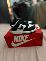 Nike Dunk Low 19,5, Ophalen, Zo goed als nieuw, Jongen of Meisje