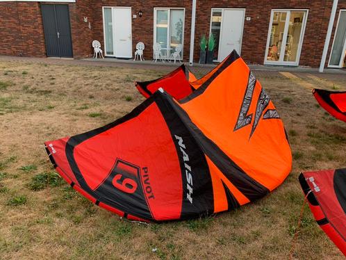 Naish pivot s26, Watersport en Boten, Kitesurfen, Zo goed als nieuw, Kite, Geen board, Ophalen