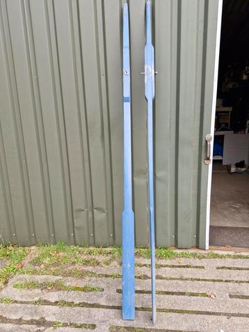 Roeispanen. beschikbaar voor biedingen