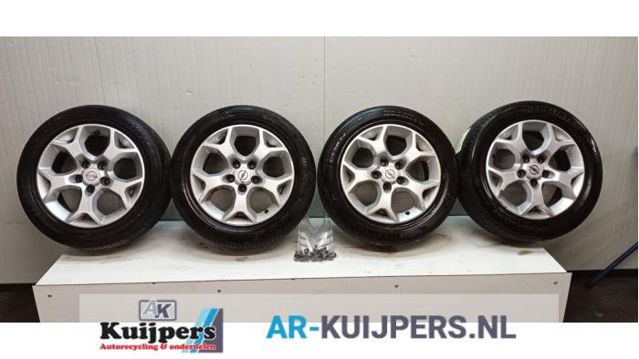 Sportvelgenset + banden van een Opel Zafira, Auto-onderdelen, Banden en Velgen, Gebruikt, -, -, -