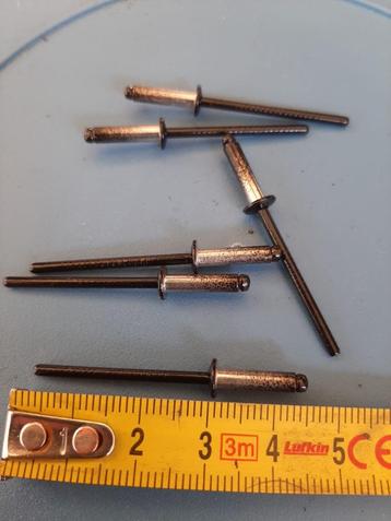 aluminium popnagels zwart gemoffeld ral 9005 ,1000 per doos beschikbaar voor biedingen