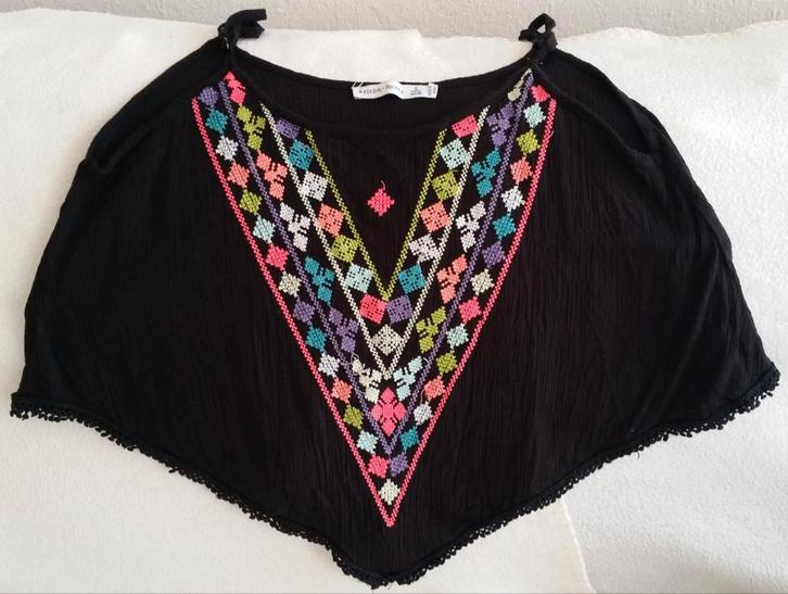 Bershka cropped top maat s 36 driehoek model zomer topje, Kleding | Dames, Tops, Zo goed als nieuw, Maat 36 (S), Zonder mouw, Verzenden