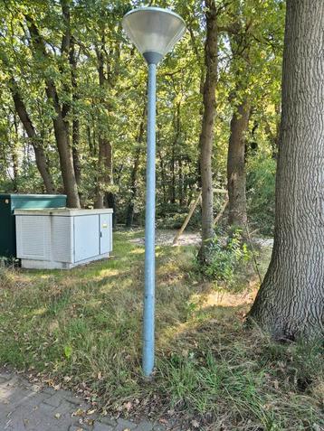 Straatverlichting lichtmasten lantaarnpaal beschikbaar voor biedingen