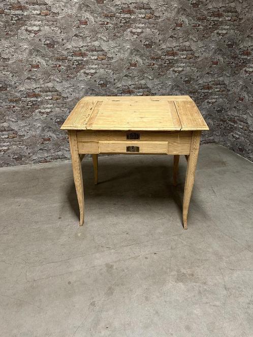 Antiek grenen bijzettafel nr8636, Antiek en Kunst, Antiek | Meubels | Tafels, Ophalen of Verzenden