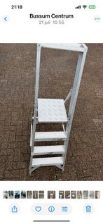 Aluminium trap   Izgs, Doe-het-zelf en Verbouw, Ladders en Trappen, Ophalen of Verzenden, Zo goed als nieuw, Minder dan 2 meter
