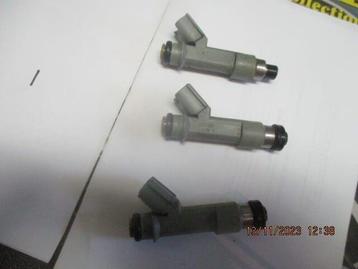 Injector voor 1.0 50KW Toyota Aygo C1 107 09-12 29tkm!! 2325 beschikbaar voor biedingen