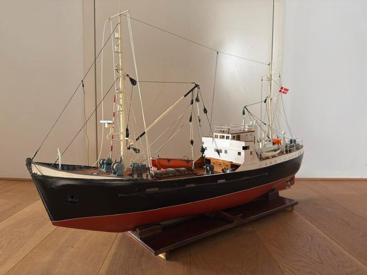 NOORDZEE VISSERSBOOT - RC, Hobby en Vrije tijd, Modelbouw | Boten en Schepen, Overige merken, Ophalen