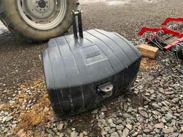 Case IH 1100 KG Frontgewicht beschikbaar voor biedingen