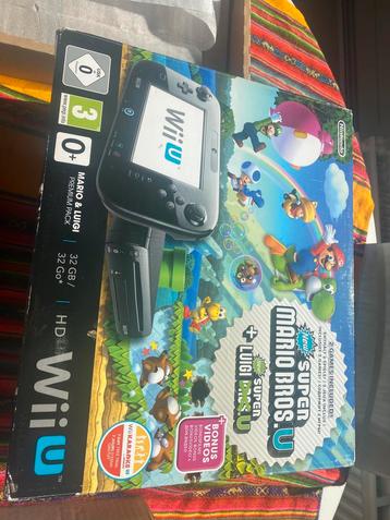 Zeer complete Wii U Mario & Luigi premium pack & spellen beschikbaar voor biedingen